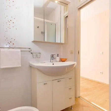 Gorgeous In With Kitchen Hébergement de vacances