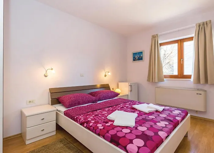 Holiday home Gorgeous In With Kitchen *
