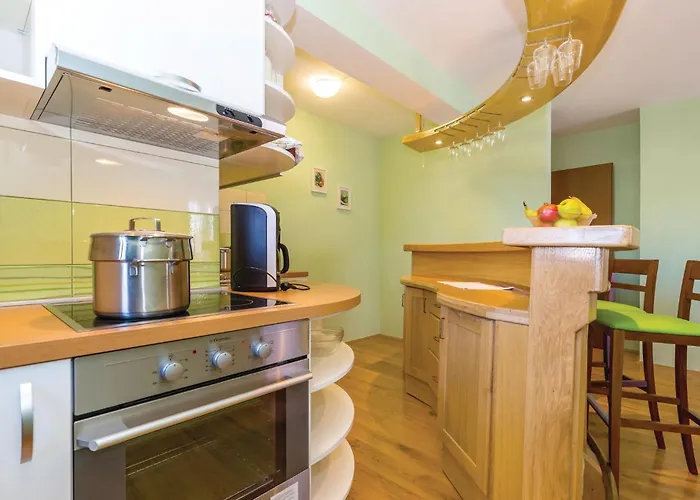 Gorgeous In With Kitchen Holiday home Jadranovo